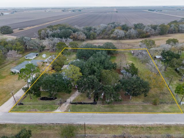 9911 Ironwood Lane, Fairchilds, TX 77469