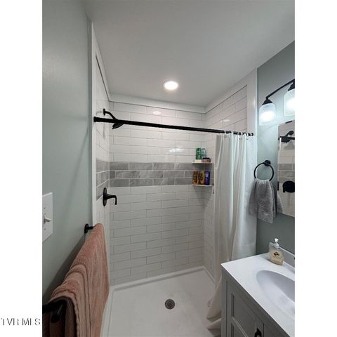 3713 Bernard Circle, Kingsport, TN 37664