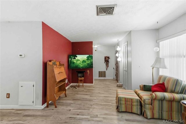 3794 S Alabama Avenue, Homosassa, FL 34448