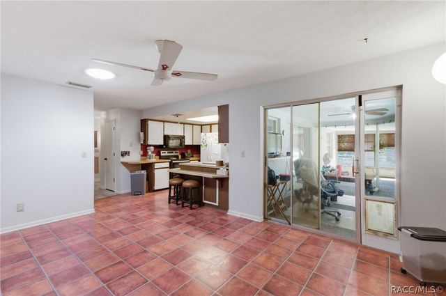 3794 S Alabama Avenue, Homosassa, FL 34448