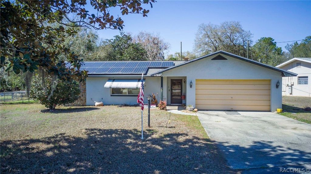 3794 S Alabama Avenue, Homosassa, FL 34448