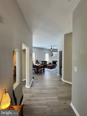 211 NORTHDOWN DR, Dover, DE 19904