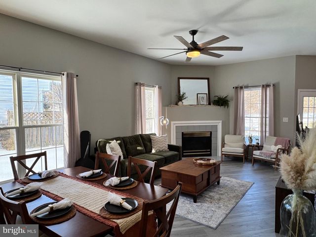 211 NORTHDOWN DR, Dover, DE 19904