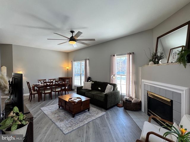 211 NORTHDOWN DR, Dover, DE 19904