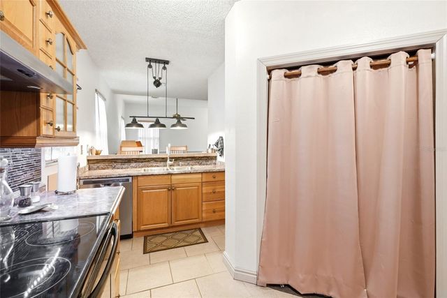 9121 65TH STREET N, Pinellas Park, FL 33782