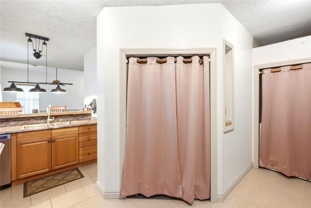 9121 65TH STREET N, Pinellas Park, FL 33782