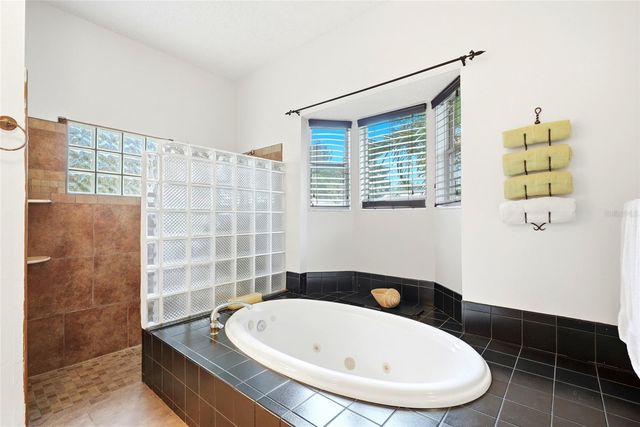 9121 65TH STREET N, Pinellas Park, FL 33782