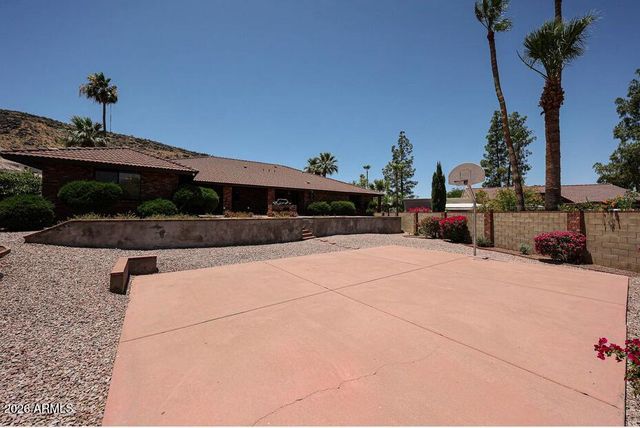 1322 W ASTER Drive, Phoenix, AZ 85029