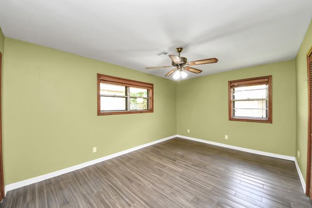 901 Alyse Street, Deer Park, TX 77536