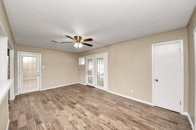 901 Alyse Street, Deer Park, TX 77536