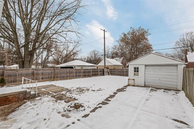 11314 Hazelton, Redford, MI 48239