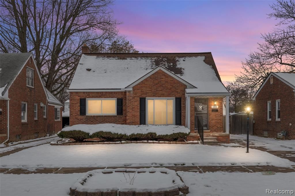 11314 Hazelton, Redford, MI 48239