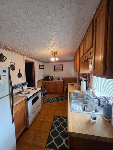 41 Dripping Spring Road, Bronston, KY 42518