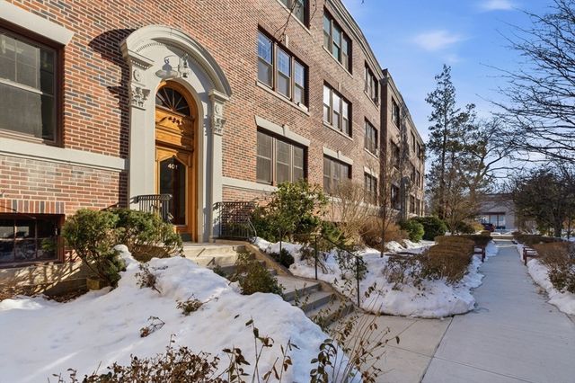 401 Washington St 6, Brookline, MA 02446