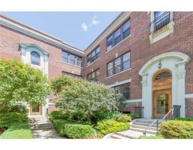 401 Washington St 6, Brookline, MA 02446