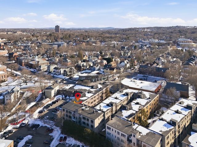 401 Washington St 6, Brookline, MA 02446