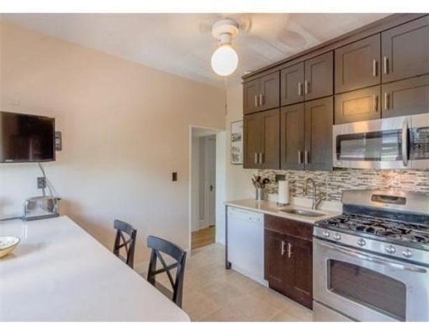 401 Washington St 6, Brookline, MA 02446