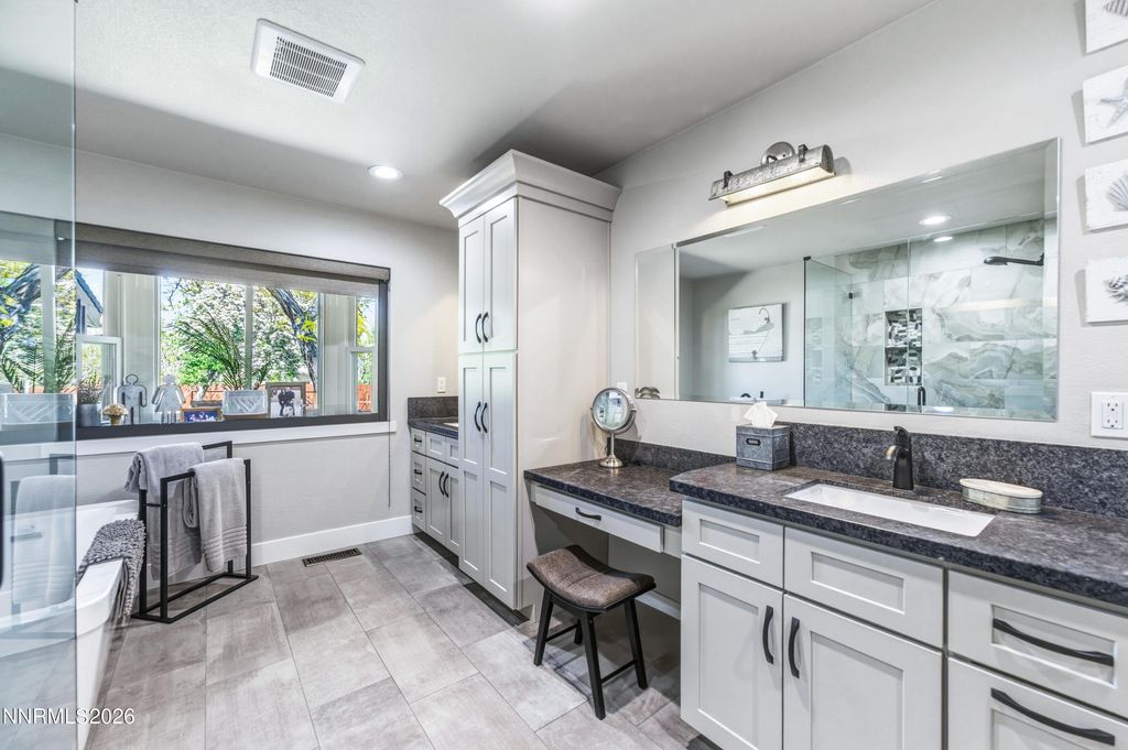 Image 11 of property listing at 4202 Pinto Place, Reno, NV 89519