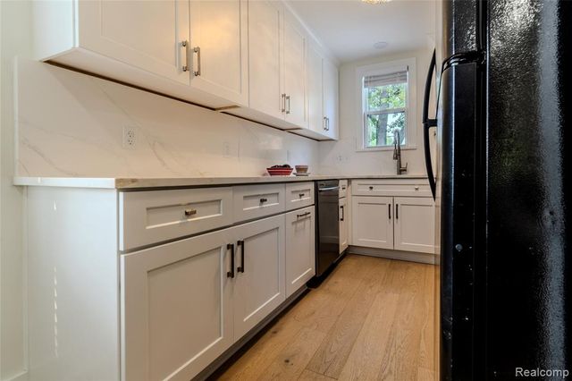 3339 Gardner Avenue, Berkley, MI 48072