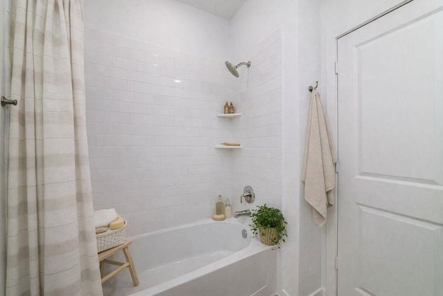 6207 Twisted Knoll Court, Magnolia, TX 77354