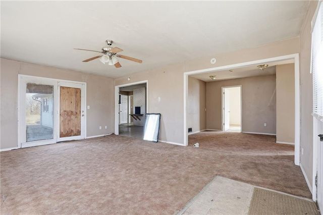 28414 S State Route Dd Highway, Harrisonville, MO 64701