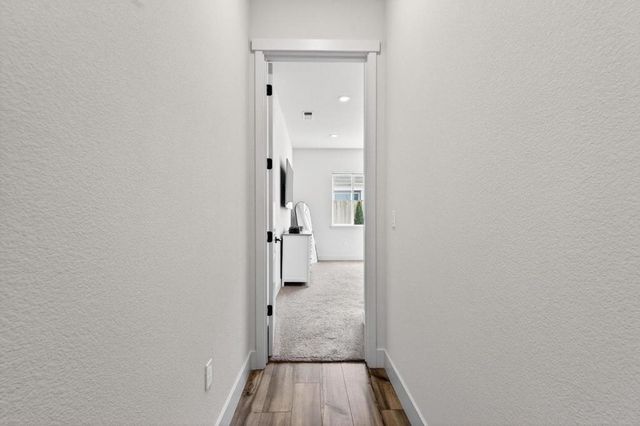 240 Scarlett Way, Hollister, CA 95023