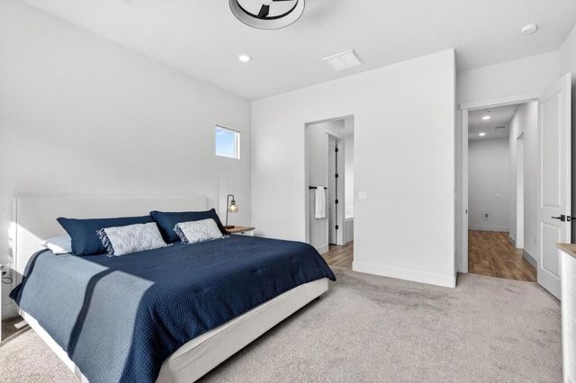 240 Scarlett Way, Hollister, CA 95023