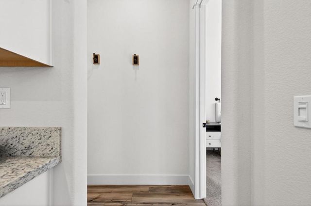 240 Scarlett Way, Hollister, CA 95023