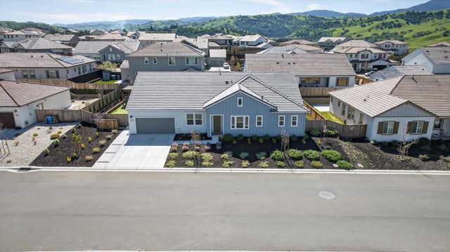 240 Scarlett Way, Hollister, CA 95023