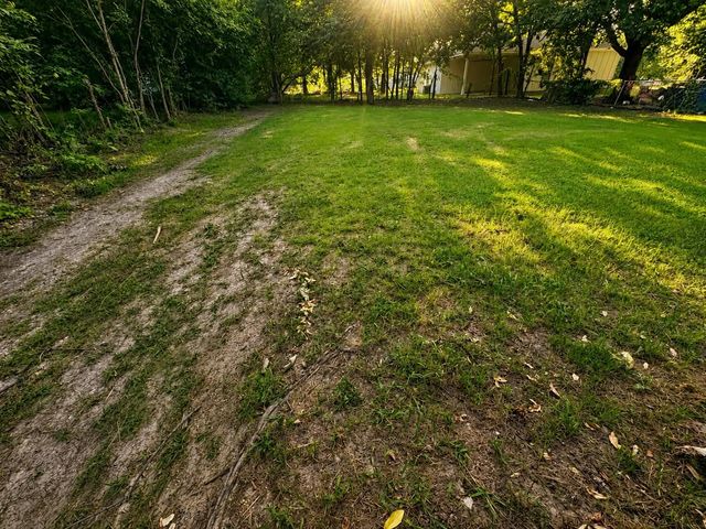 413 Gates Street, Bonham, TX 75418