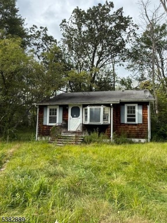 16 Madelyn Ave, West Milford Twp., NJ 07480