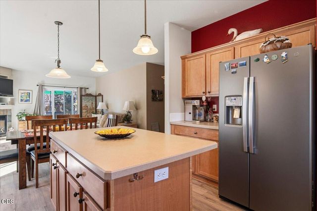 20652 White Dove Lane, Bend, OR 97702