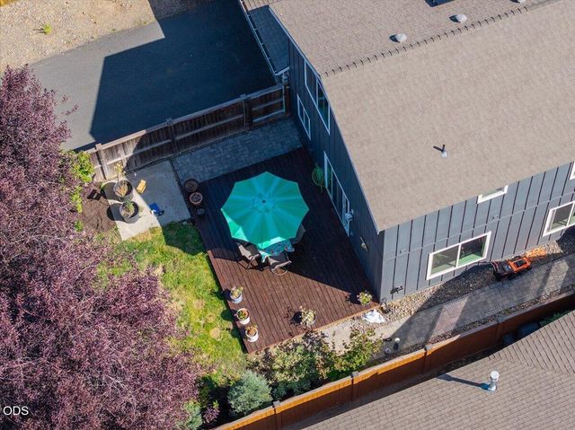 20652 White Dove Lane, Bend, OR 97702