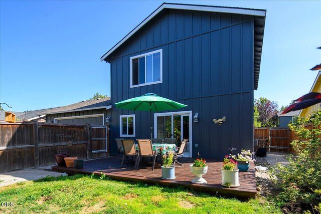 20652 White Dove Lane, Bend, OR 97702