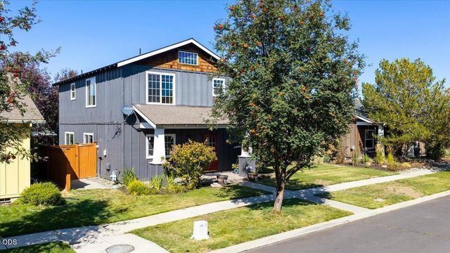 20652 White Dove Lane, Bend, OR 97702