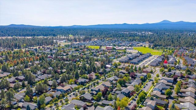 20652 White Dove Lane, Bend, OR 97702