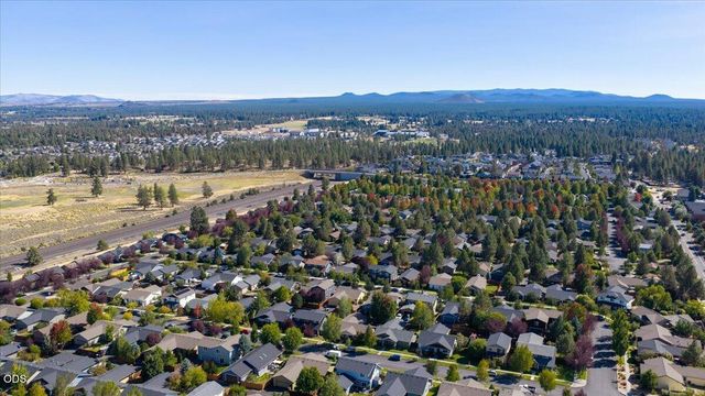 20652 White Dove Lane, Bend, OR 97702