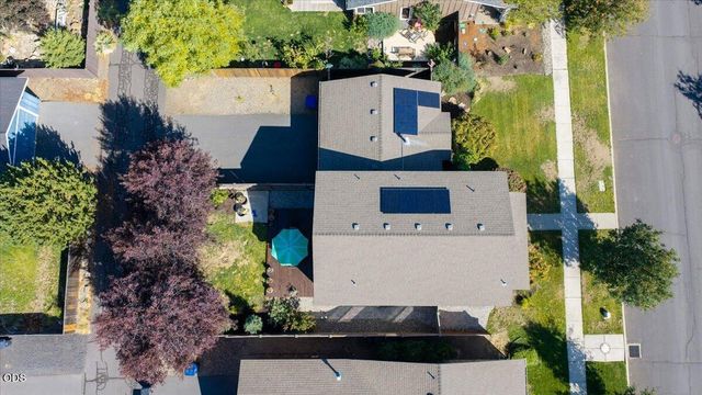 20652 White Dove Lane, Bend, OR 97702