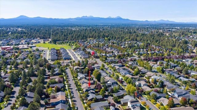 20652 White Dove Lane, Bend, OR 97702