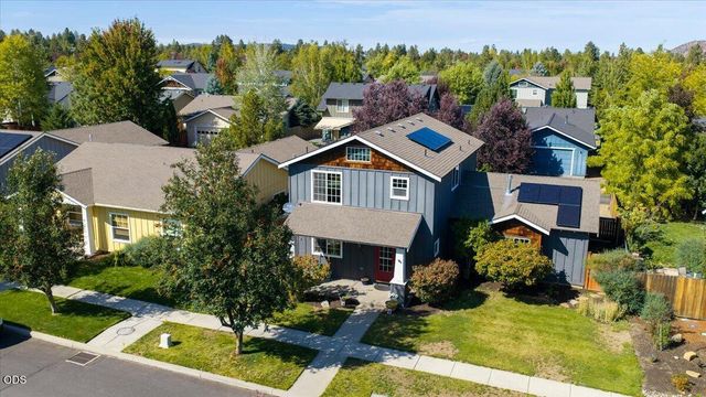 20652 White Dove Lane, Bend, OR 97702