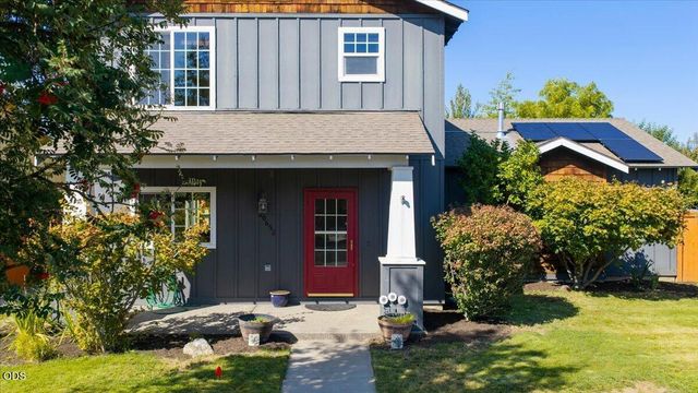 20652 White Dove Lane, Bend, OR 97702
