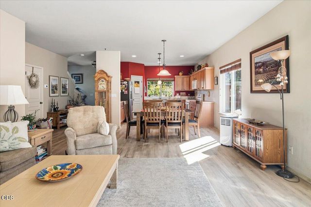 20652 White Dove Lane, Bend, OR 97702