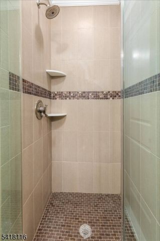 4 Peru Rd, Clifton City, NJ 07012