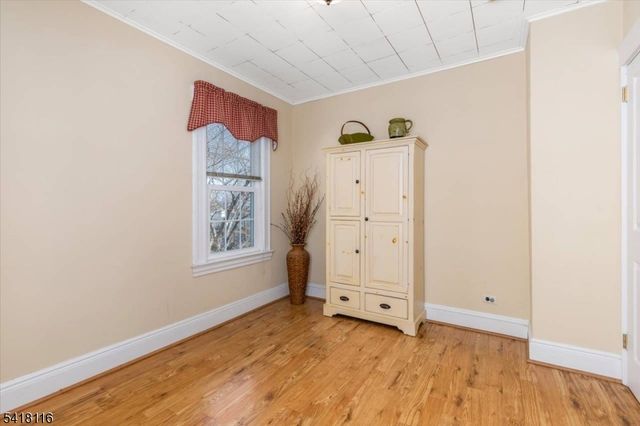 4 Peru Rd, Clifton City, NJ 07012