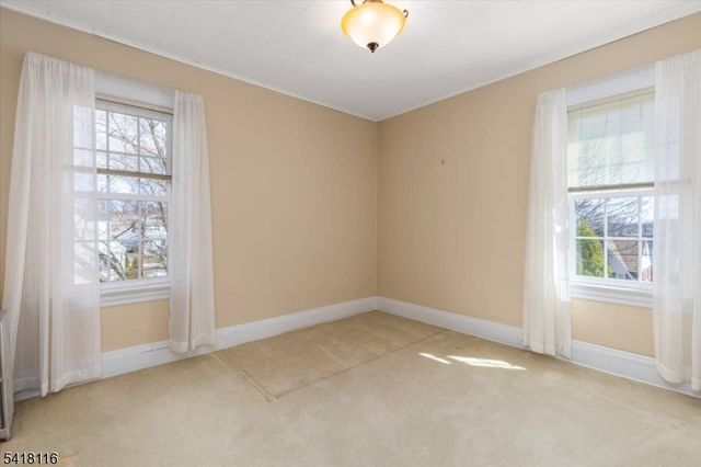 4 Peru Rd, Clifton City, NJ 07012