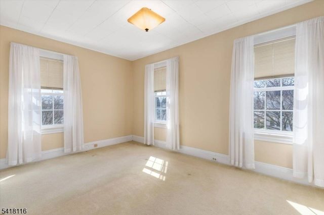 4 Peru Rd, Clifton City, NJ 07012