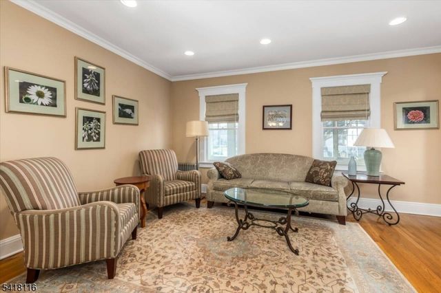 4 Peru Rd, Clifton City, NJ 07012