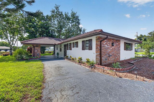 300 NW 42nd Street, Boca Raton, FL 33431