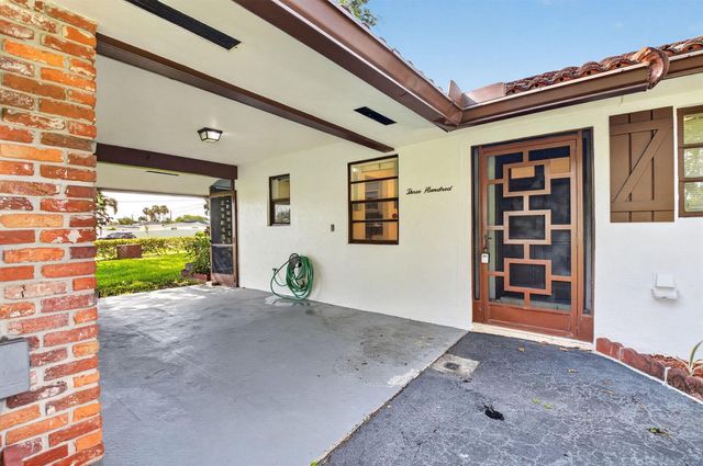 300 NW 42nd Street, Boca Raton, FL 33431