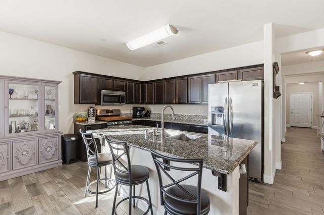 15717 W Botelho Avenue, Kerman, CA 93630